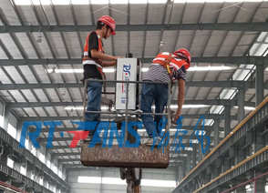 注塑車間大型工業(yè)吊扇安裝，瑞泰風一步到位