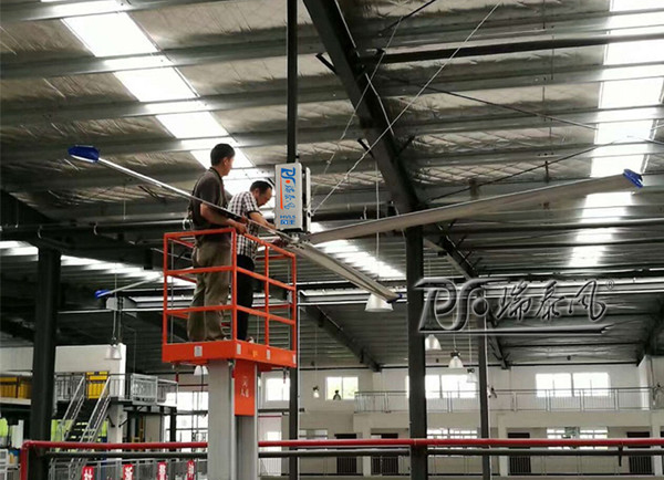 CNC車(chē)間大風(fēng)扇安裝，瑞泰風(fēng)大型工業(yè)風(fēng)扇一步到位！